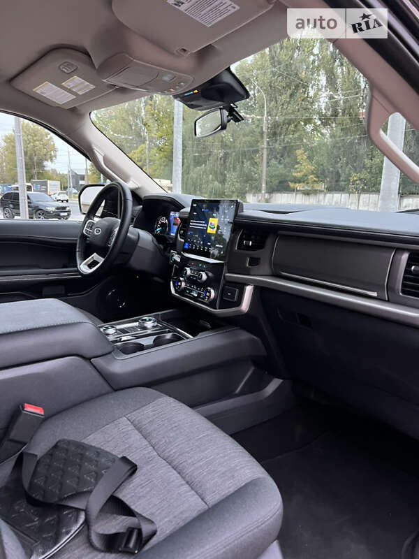 Позашляховик / Кросовер Ford Expedition 2022 в Тернополі