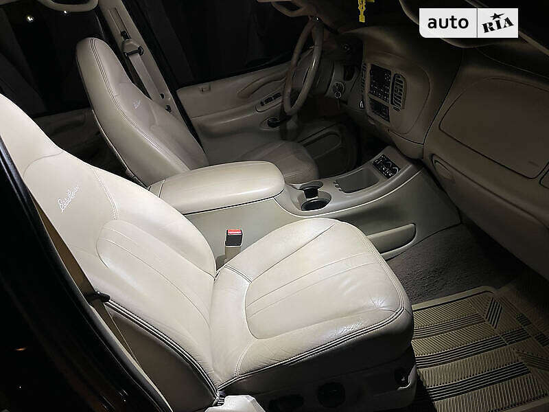 Внедорожник / Кроссовер Ford Expedition 2000 в Виноградове