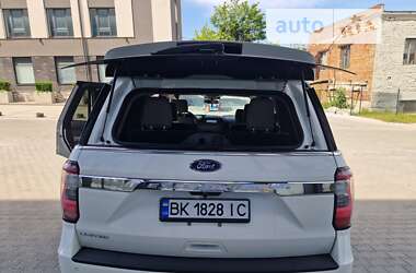 Внедорожник / Кроссовер Ford Expedition 2020 в 