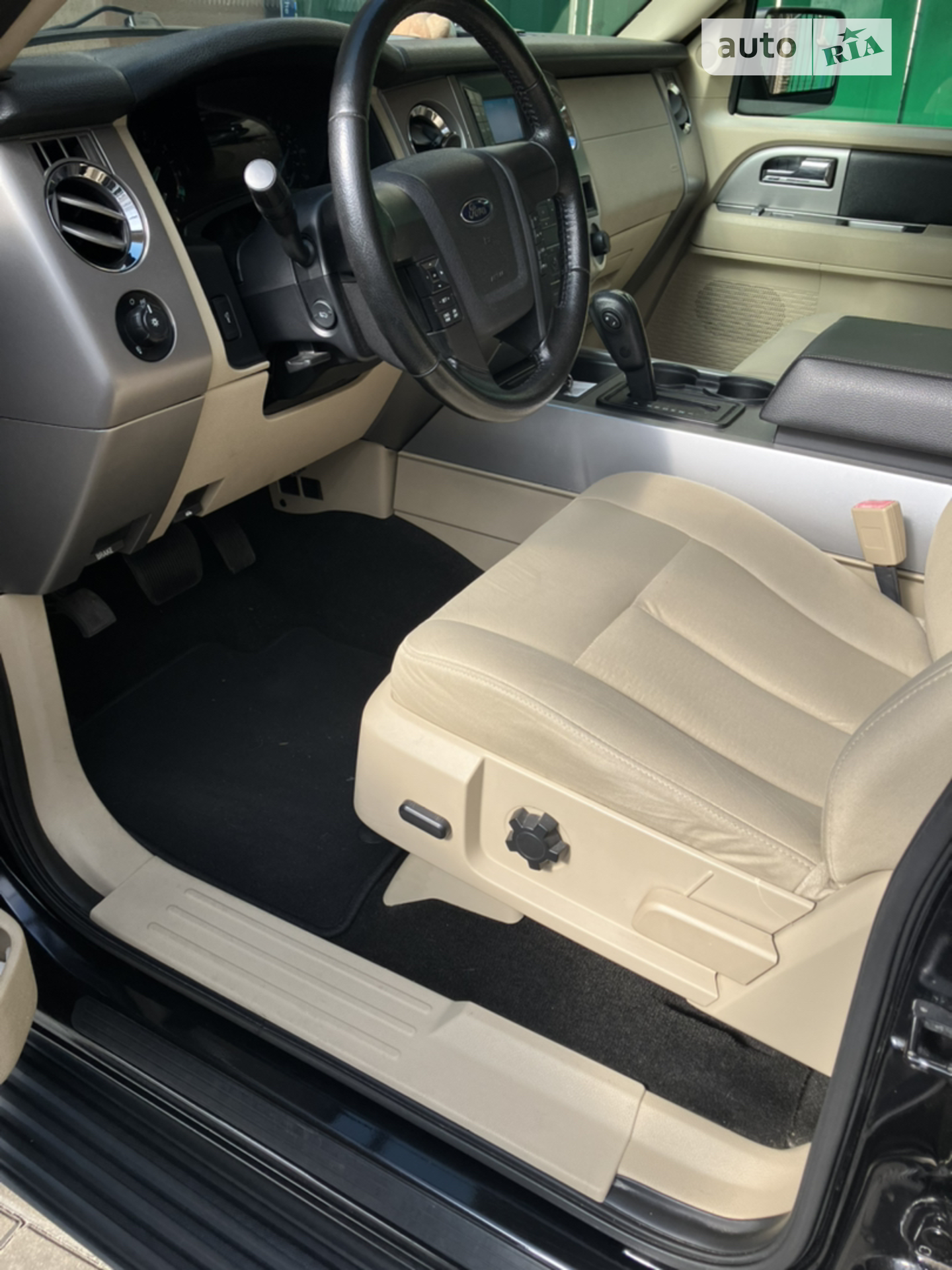 2015 Ford Expedition - мініатюра 17