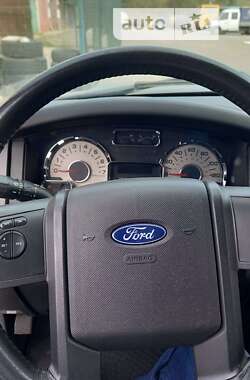 Внедорожник / Кроссовер Ford Expedition 2008 в 