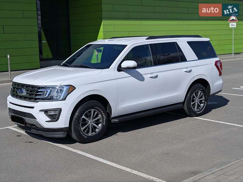 Позашляховик / Кросовер Ford Expedition 2019 в 