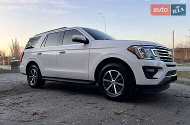 Позашляховик / Кросовер Ford Expedition 2019 в 