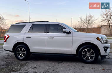 Позашляховик / Кросовер Ford Expedition 2019 в 