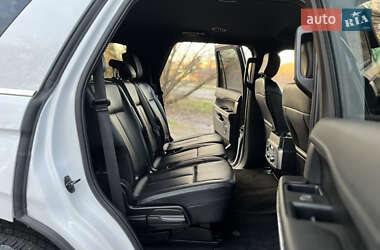 Позашляховик / Кросовер Ford Expedition 2019 в 