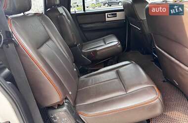 Внедорожник / Кроссовер Ford Expedition 2016 в 