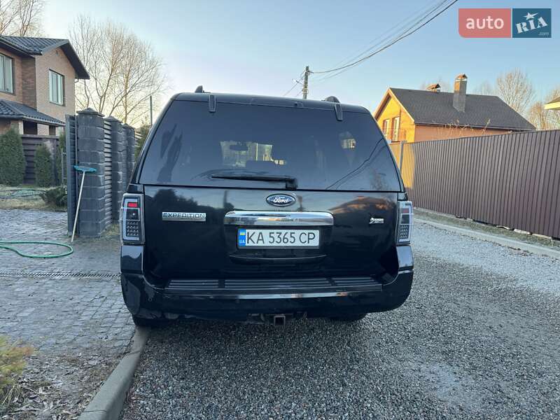 Внедорожник / Кроссовер Ford Expedition 2013 в Киеве