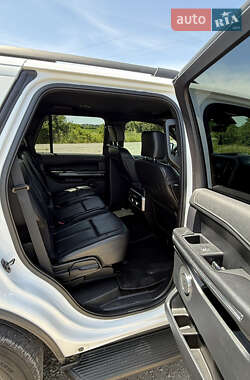Внедорожник / Кроссовер Ford Expedition 2019 в 