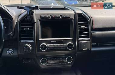 Внедорожник / Кроссовер Ford Expedition 2019 в 