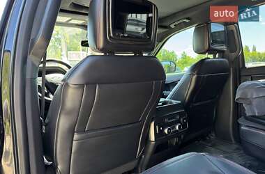 Внедорожник / Кроссовер Ford Expedition 2019 в 