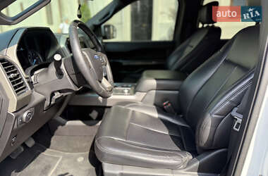 Внедорожник / Кроссовер Ford Expedition 2019 в 