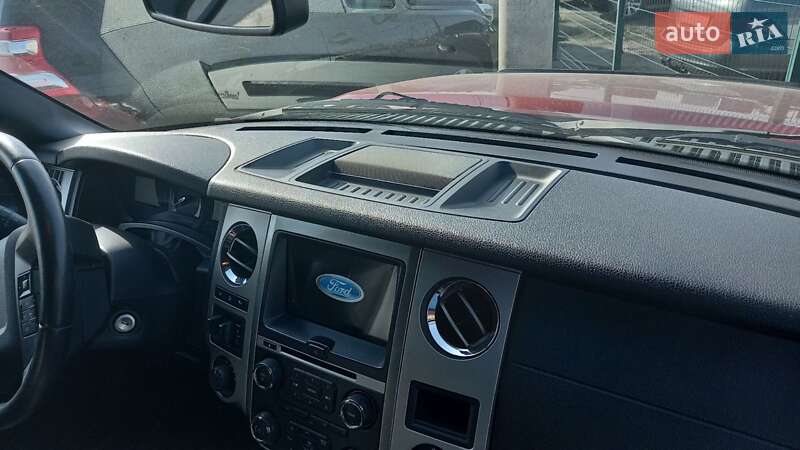 Позашляховик / Кросовер Ford Expedition 2016 в Києві фото 76 Позашляховик / Кросовер Ford Expedition 2016 в Києві