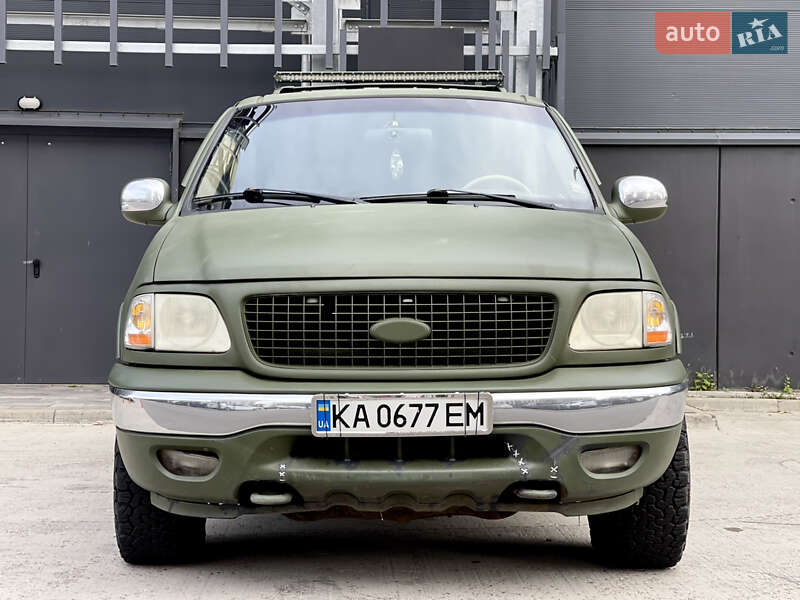Внедорожник / Кроссовер Ford Expedition 1999 в Киеве