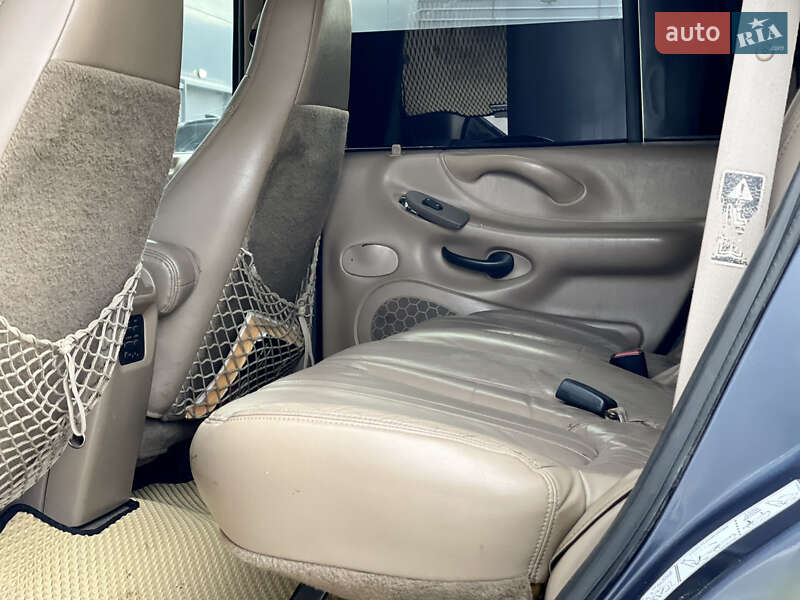 Внедорожник / Кроссовер Ford Expedition 1999 в Киеве
