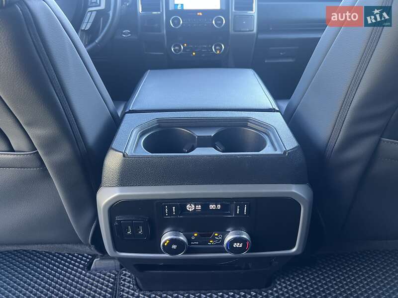 Внедорожник / Кроссовер Ford Expedition 2019 в Ровно