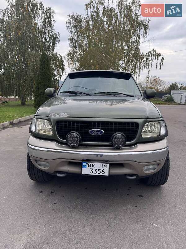 Внедорожник / Кроссовер Ford Expedition 2000 в Виноградове