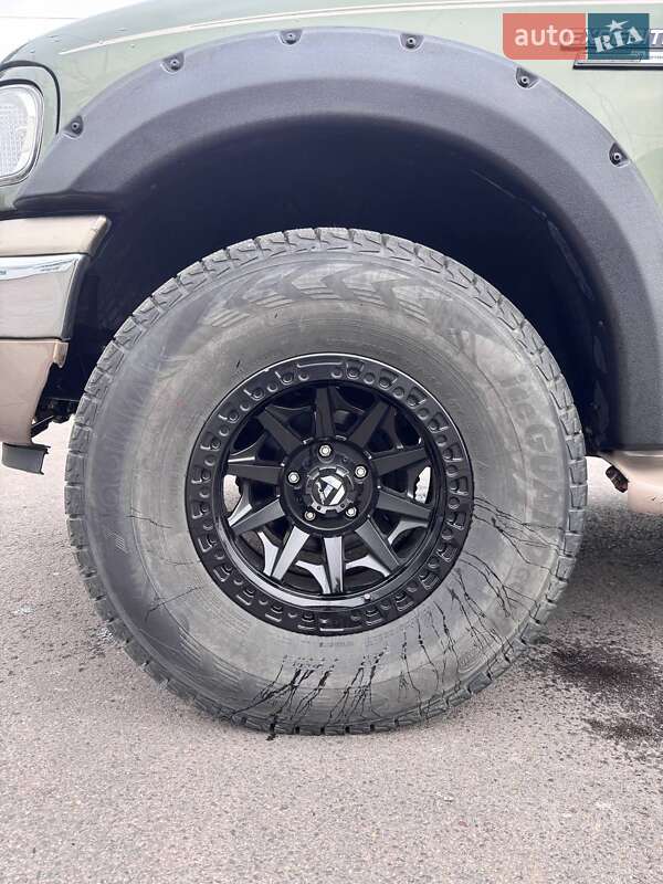 Внедорожник / Кроссовер Ford Expedition 2000 в Виноградове