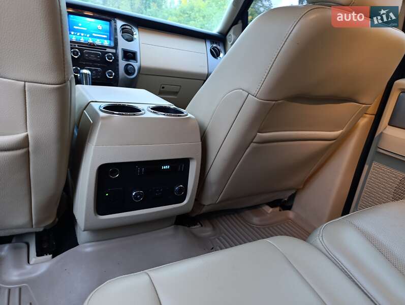 Позашляховик / Кросовер Ford Expedition 2016 в Києві фото 8 Позашляховик / Кросовер Ford Expedition 2016 в Києві