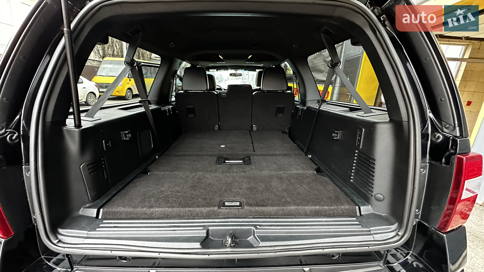 2016 Ford Expedition - мініатюра 23