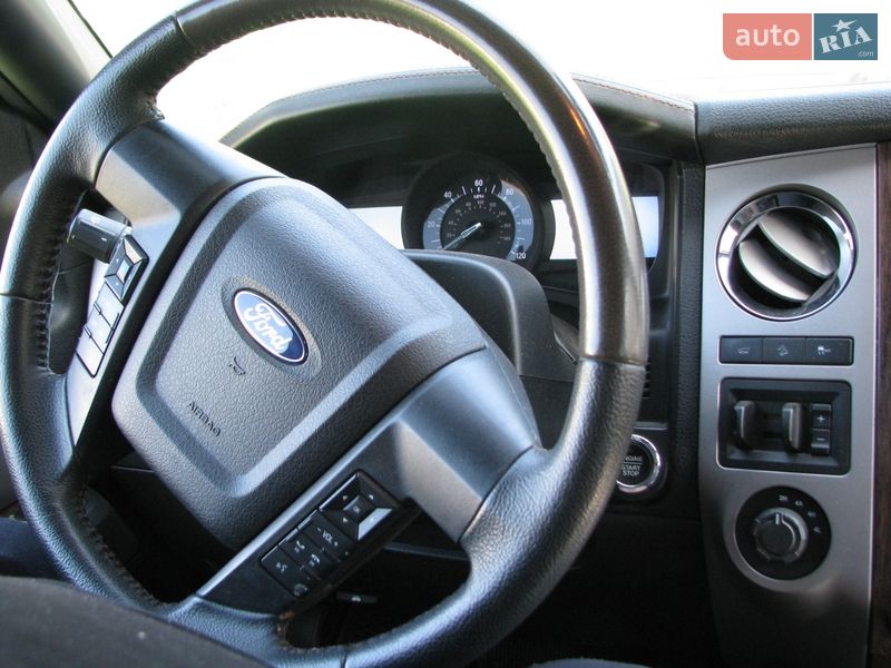 Внедорожник / Кроссовер Ford Expedition 2016 в Днепре