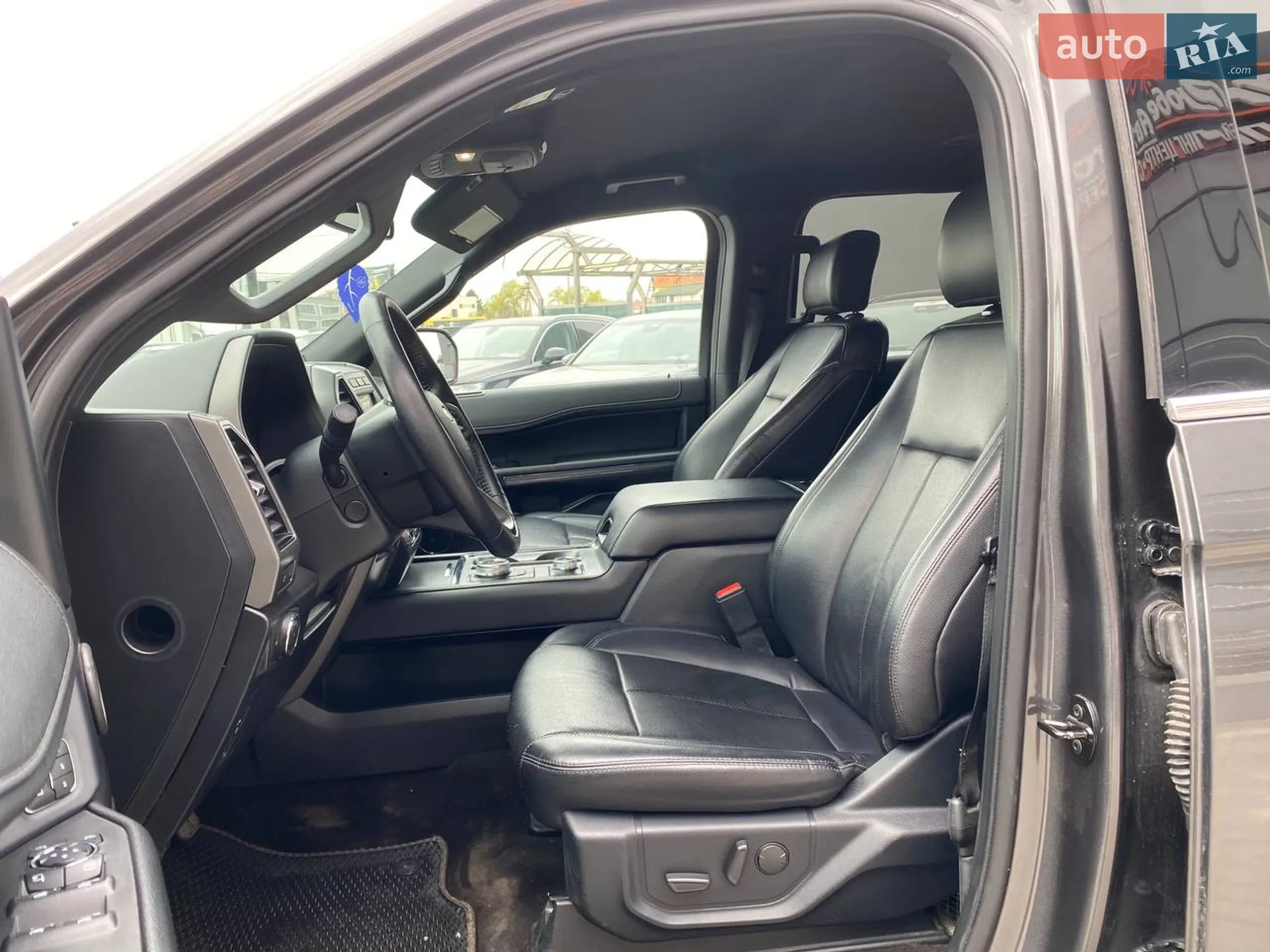 2020 Ford Expedition - мініатюра 18