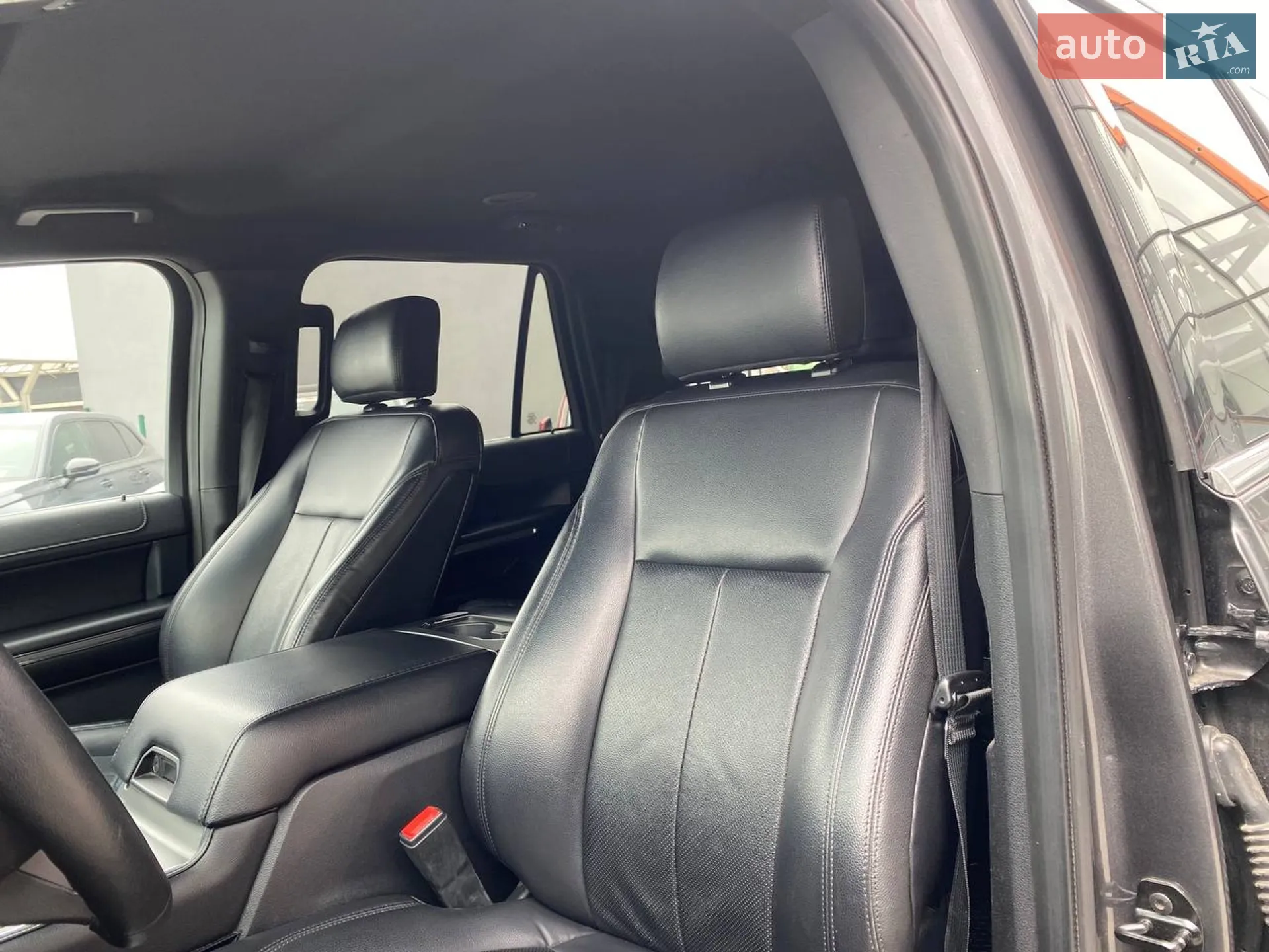 2020 Ford Expedition - мініатюра 19