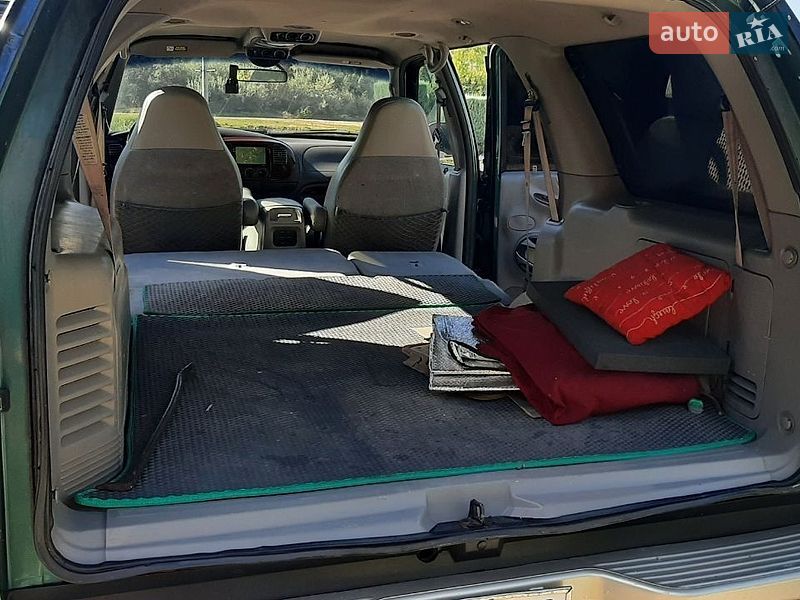 Внедорожник / Кроссовер Ford Expedition 1997 в Днепре