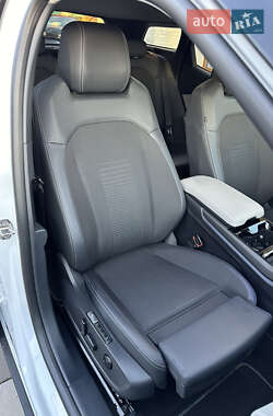 Внедорожник / Кроссовер Ford Explorer EV 2024 в 