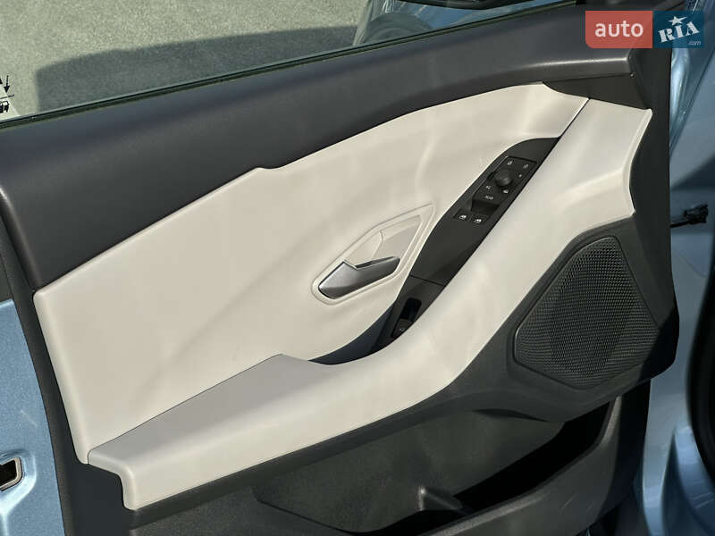 Внедорожник / Кроссовер Ford Explorer EV 2024 в Киеве фото 18 Внедорожник / Кроссовер Ford Explorer EV 2024 в Киеве