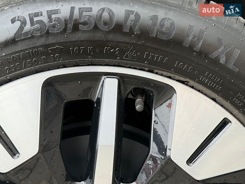 Внедорожник / Кроссовер Ford Explorer EV 2025 в Хмельницком