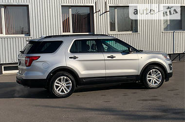 Позашляховик / Кросовер Ford Explorer 2017 в Києві