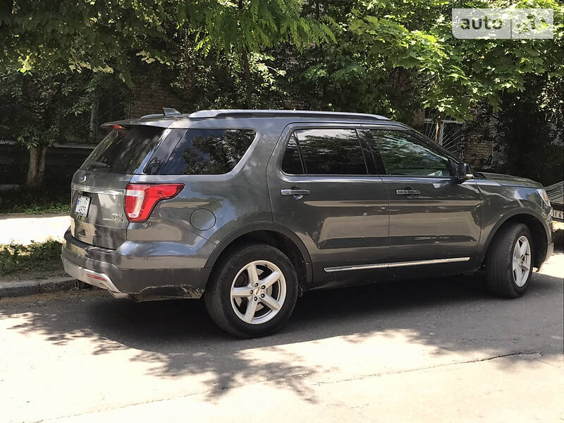 Позашляховик / Кросовер Ford Explorer 2017 в Києві