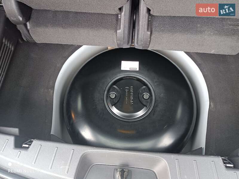 Позашляховик / Кросовер Ford Explorer 2014 в Києві