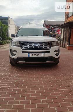 Позашляховик / Кросовер Ford Explorer 2016 в Києві