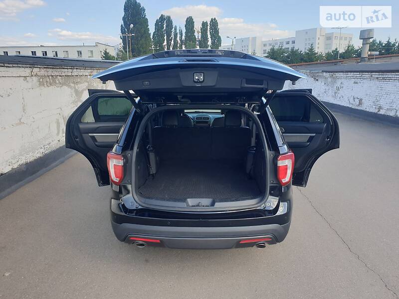 Позашляховик / Кросовер Ford Explorer 2016 в Києві