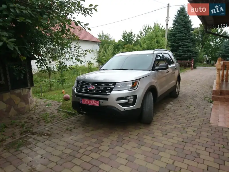 Ford Explorer