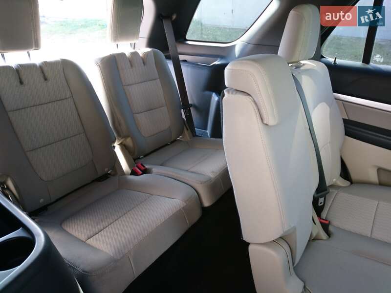 Внедорожник / Кроссовер Ford Explorer 2018 в Чорткове