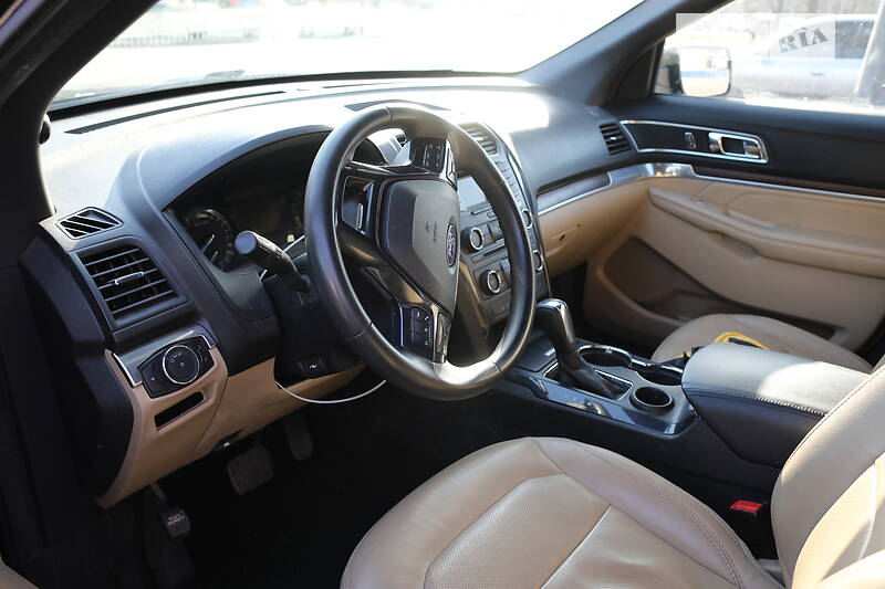Позашляховик / Кросовер Ford Explorer 2018 в Кривому Розі