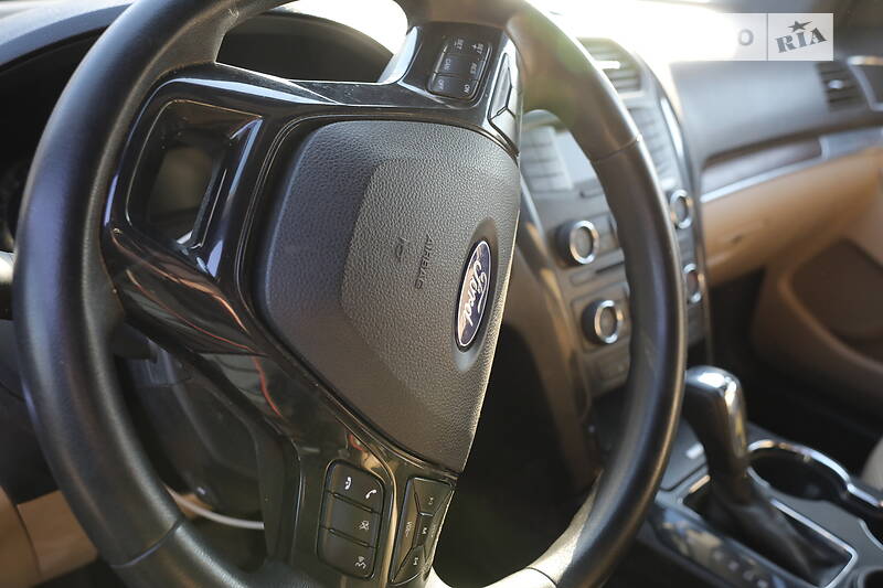 Внедорожник / Кроссовер Ford Explorer 2018 в Кривом Роге