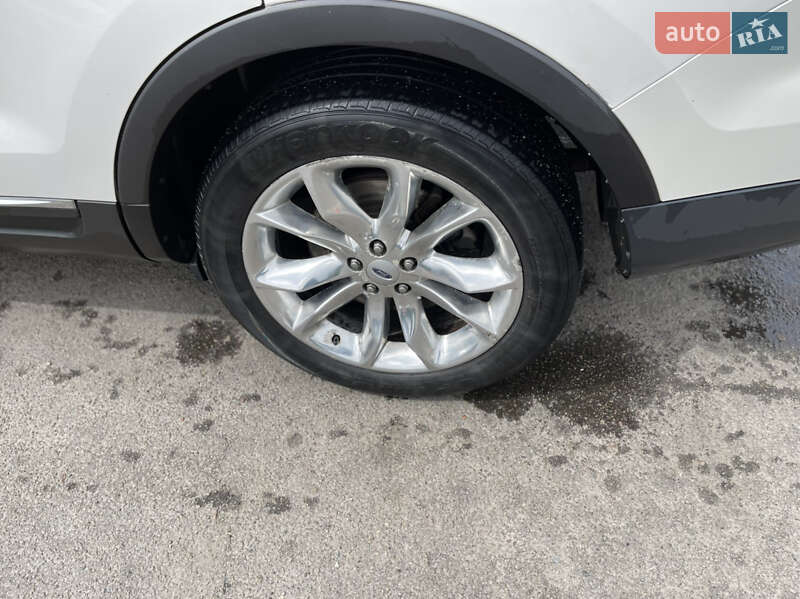 Внедорожник / Кроссовер Ford Explorer 2013 в Киеве фото 6 Внедорожник / Кроссовер Ford Explorer 2013 в Киеве