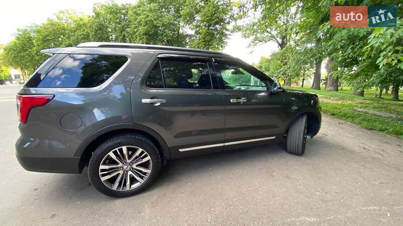 Позашляховик / Кросовер Ford Explorer 2017 в Тернополі