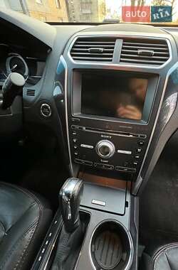 Внедорожник / Кроссовер Ford Explorer 2015 в Харькове