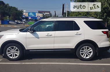 Внедорожник / Кроссовер Ford Explorer 2017 в Ровно