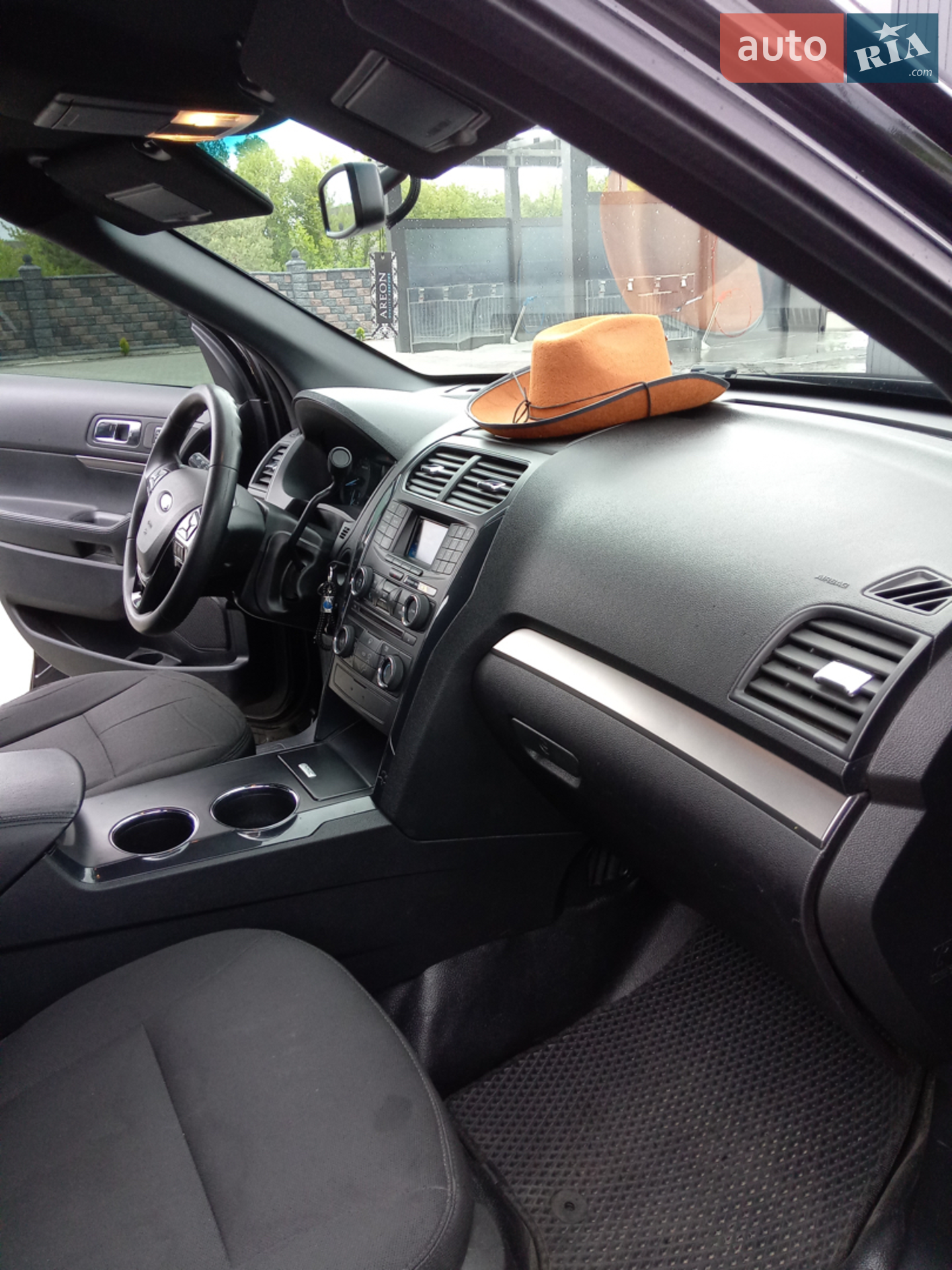 2017 Ford Explorer - мініатюра 3