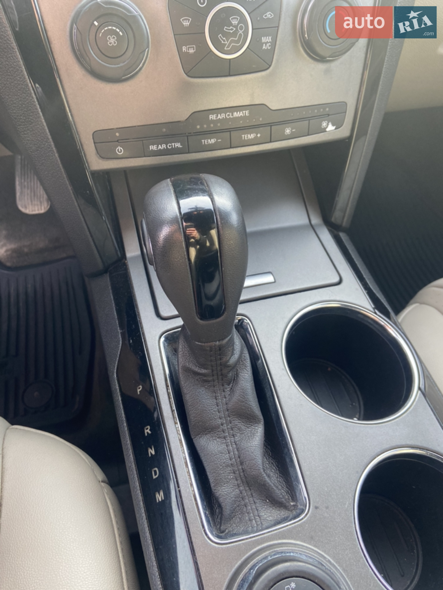 2011 Ford Explorer - мініатюра 12