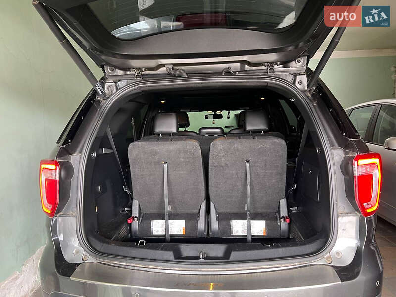 Внедорожник / Кроссовер Ford Explorer 2016 в Днепре