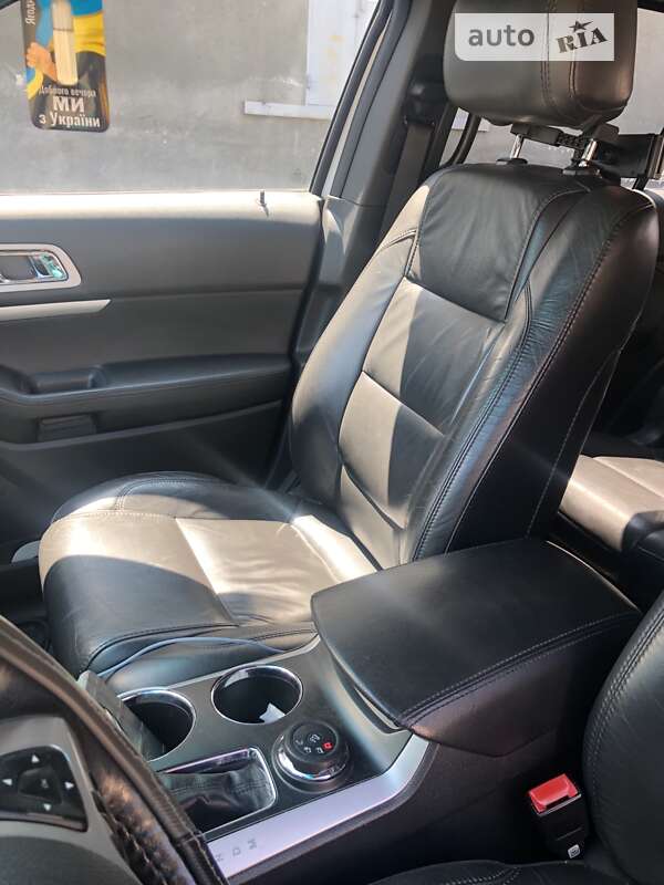 Внедорожник / Кроссовер Ford Explorer 2013 в Киеве