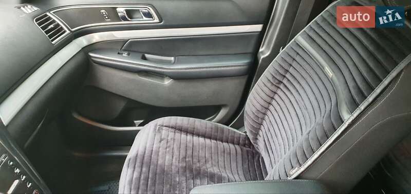 Внедорожник / Кроссовер Ford Explorer 2015 в Киеве