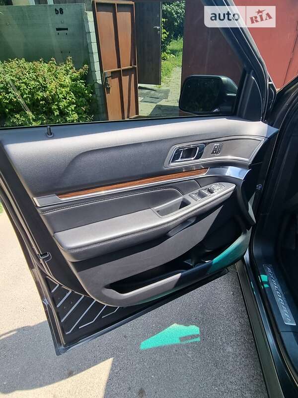 Внедорожник / Кроссовер Ford Explorer 2015 в Харькове