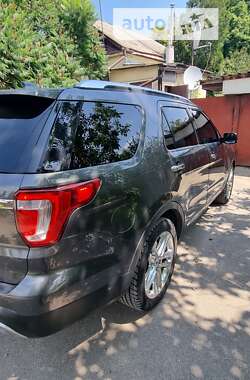 Внедорожник / Кроссовер Ford Explorer 2015 в 